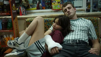 Aftersun - Güneş Sonrası izle