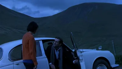 Tehlikenin Pençesinde izle