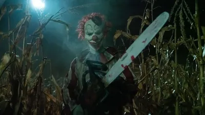 Clown in a Cornfield izle