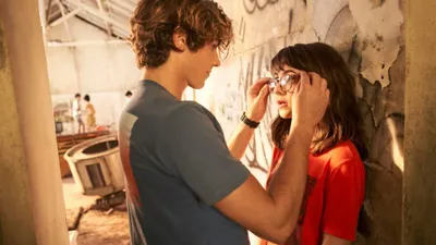 Görünmez Bir Kızın İtirafları izle