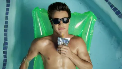Expelled izle