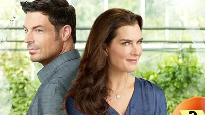 Flower Shop Mystery: Mum's the Word izle