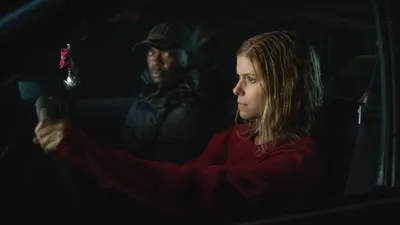 Captive 2015 izle