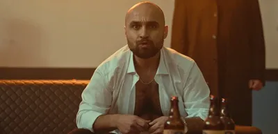 Hep Yek Aşiret izle