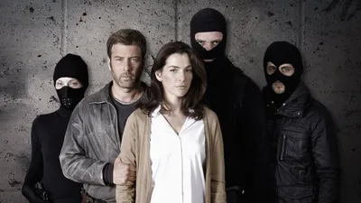 Bnei Aruba - Hostages izle