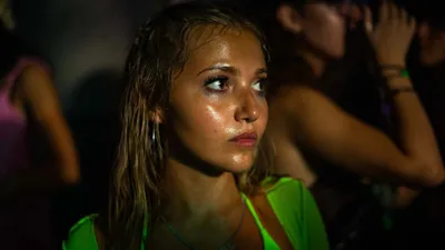 How to Have Sex izle