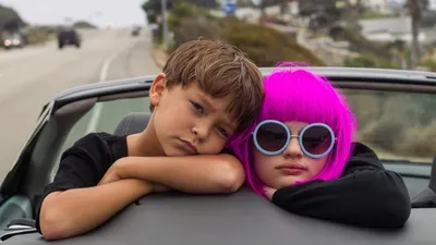 Keşke Burada Olsam izle