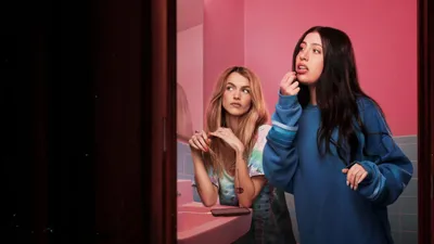 Roommates izle