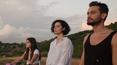 Deniz ve Güneş izle
