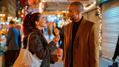 Tiffanyden Bir Şey izle