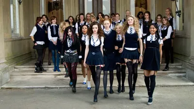St. Trinian Okulu izle