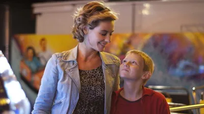 Bisikletli Çocuk izle