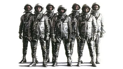 Boşluktaki Kahramanlar izle