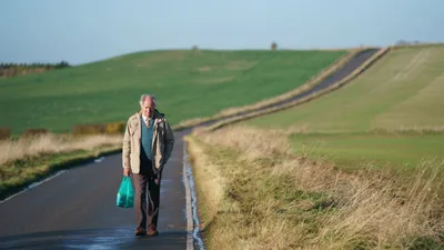 The Unlikely Pilgrimage of Harold Fry izle