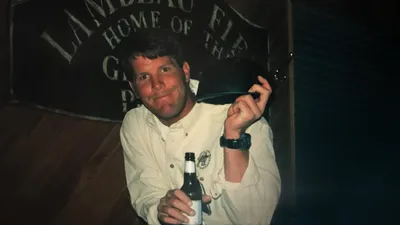Untold The Fall of Favre izle