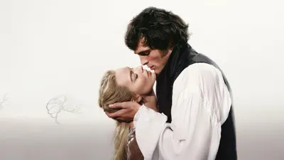 Uğultulu Tepeler - Wuthering Heights izle